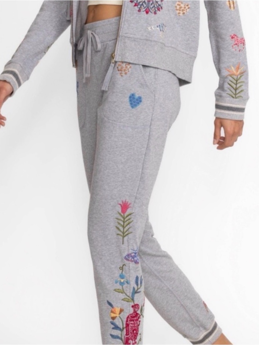 Johnny Was Heather Gray Embroidered Jogger 💐 ☀️